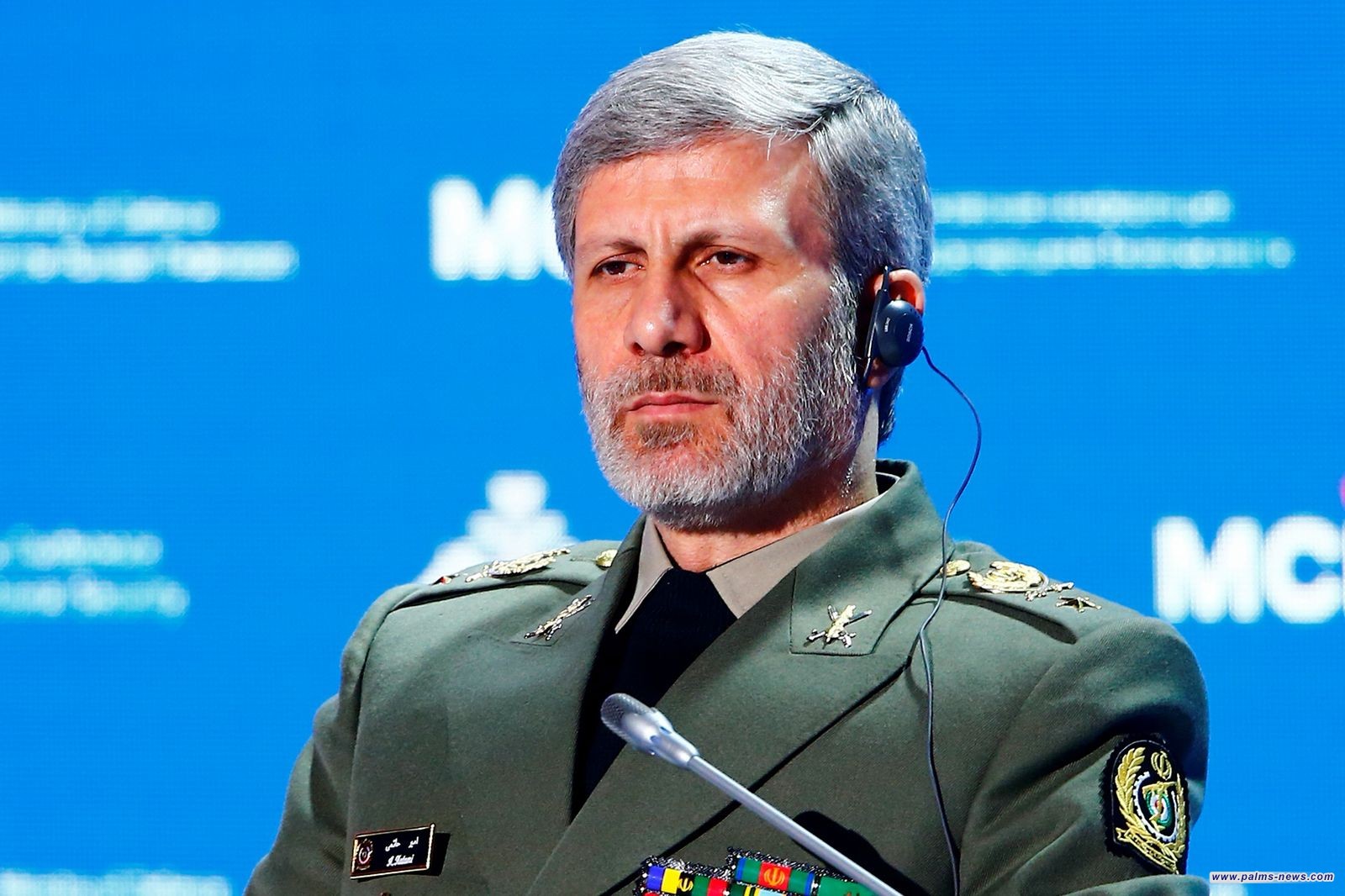 قائد الجيش الإيراني: يجب ألا ينجو أحد من الأعداء إذا حاولوا تنفيذ عملية برية